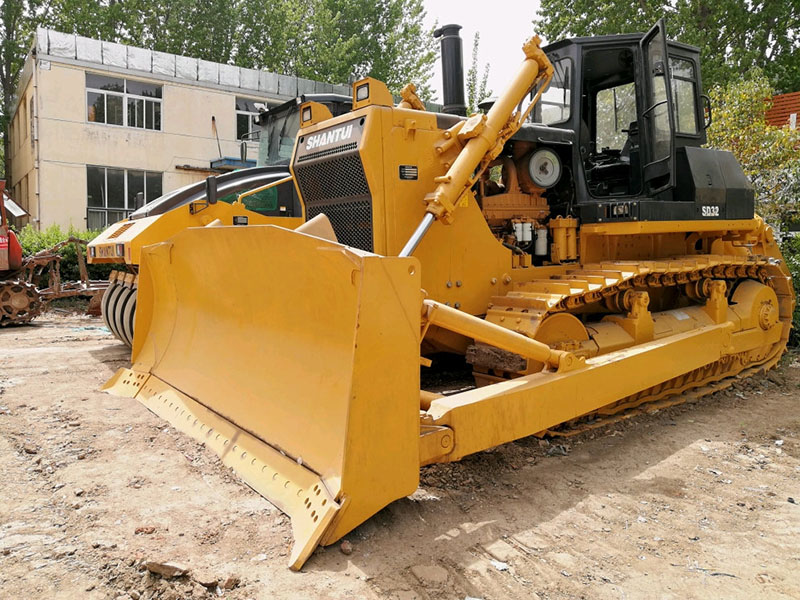 Shantui Sd32 Dozer Price Crawler Bulldozer with Ripper Bulldozer Factory Price