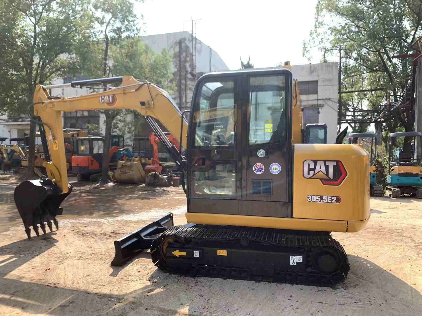 2021 Japanese Second Hand Diggers Used Cat 305.5E2 Excavator