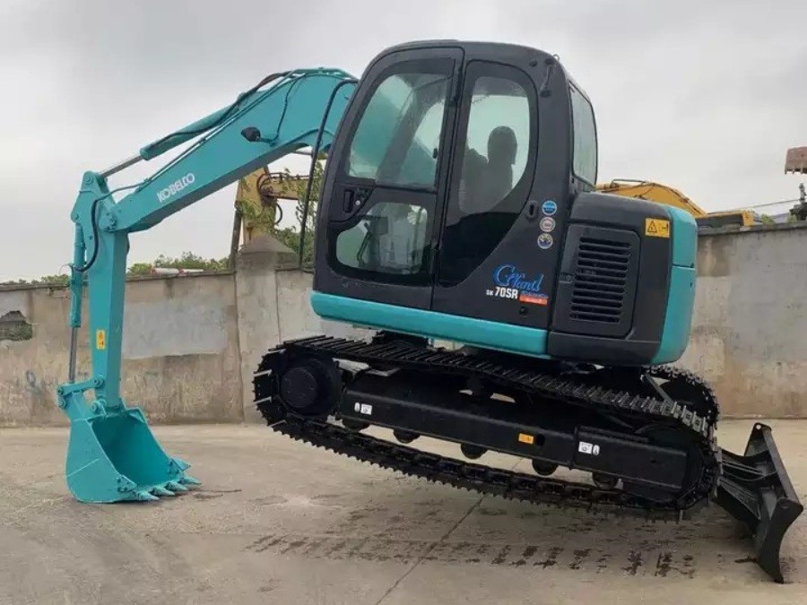 Kobelco SK70SR Mini Excavator Second Hand Hydraulic Crawler 2200KW