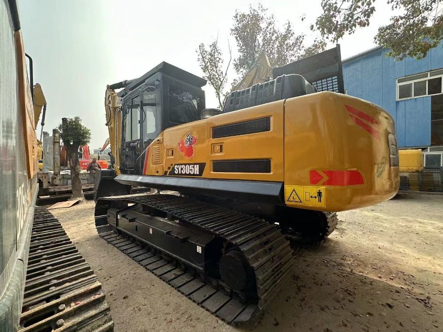 210kW Used Sany Excavator repossessed Earth Moving Equipment SY305H 30 Ton