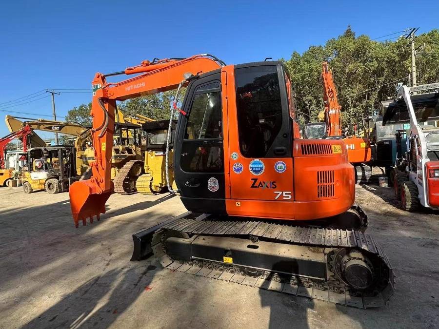 7 Tons ZX75US Used Hitachi Excavator Second Hand Mini Digger