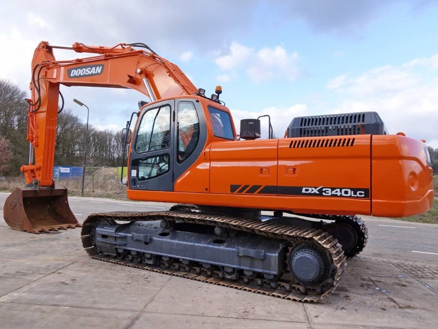 1750KW DX340LC Old Used Doosan Excavator Backhoe Crawler For Digging