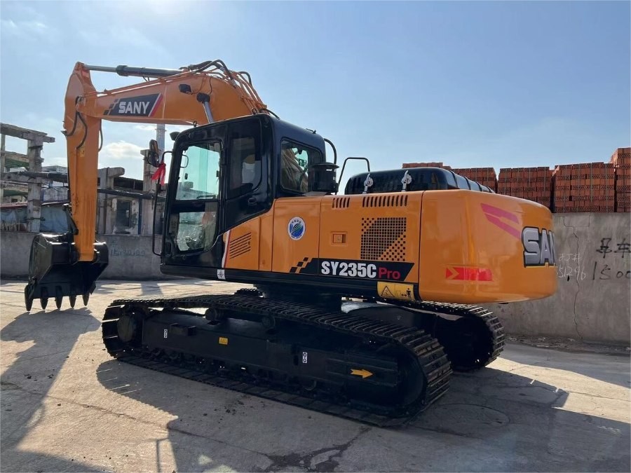 23.5ton Sany SY235C Used Crawler Excavator Equipment Medium Sized SY235CPro