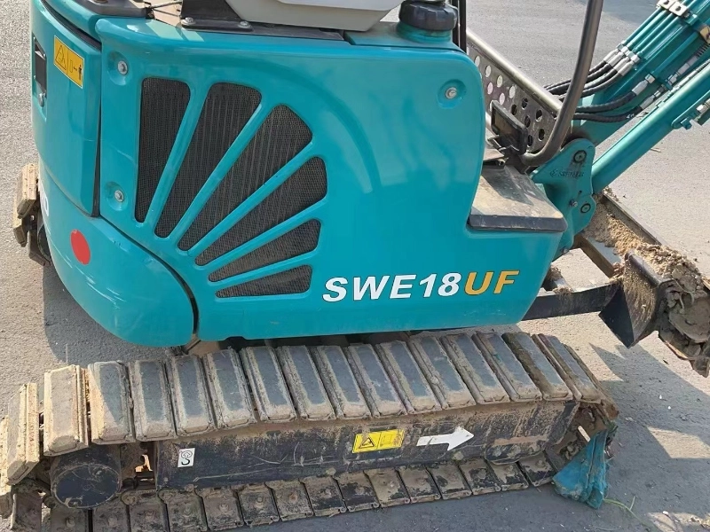 Fairly Used Power Operating Sunward Swe18uf Mini Excavator 1.8 Ton For Sale