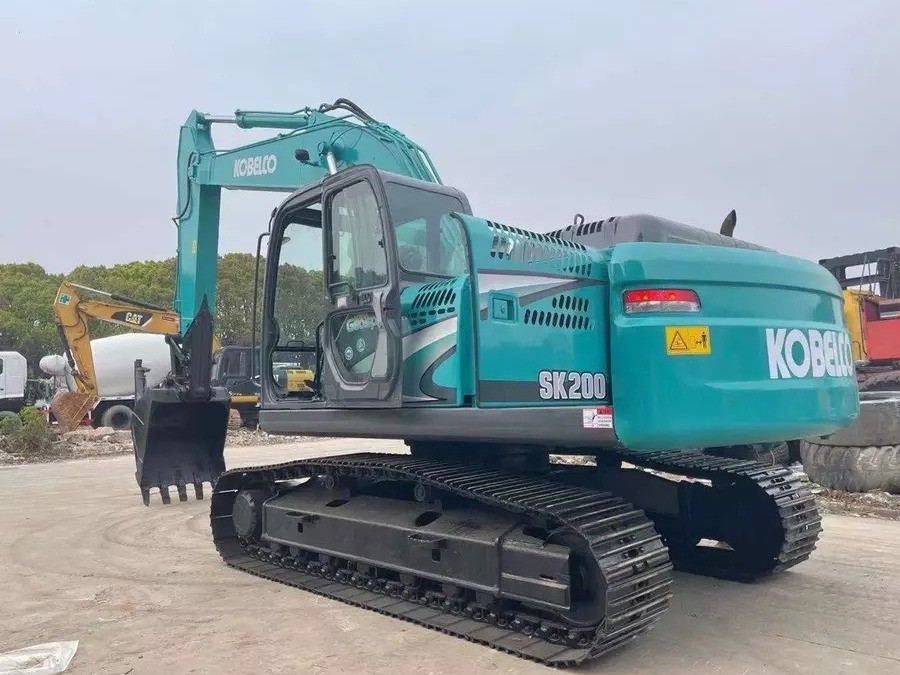 High Quality Used Kobelco Excavator SK200 Japan Original Road Digging Machine 20 Ton