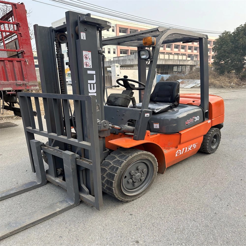 Low Price 3 Ton Perfect Working Condition Second-hand China Original HELI CPC30 Diesel Forklift