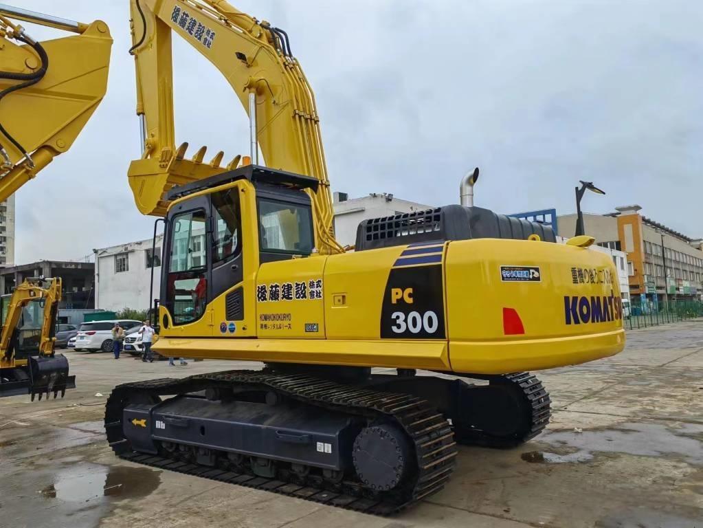 Used KOMATSU PC300-8 300-8 PC300 Excavators PC300-8N1 30 Ton Japan Original Diggers Cheap Price for Sale