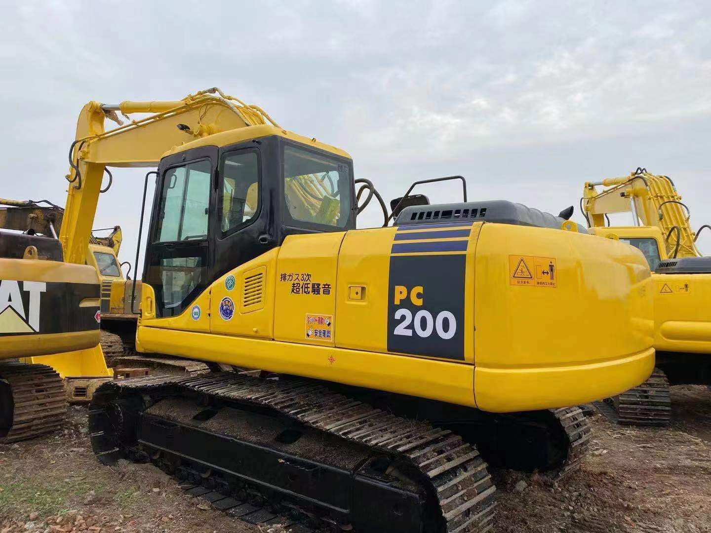 Hot Sell Of Great Quality Used Komatsu Pc200-7 Original Japan Cheap For Sale In Nice Condition Used Excavators