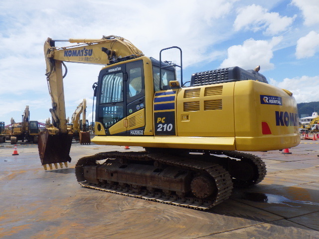 Used Komatsu PC200-11 Excavators  Original Low Price Crawler Hydraulic Excavator Machinery Japanese Condition Hot Sale