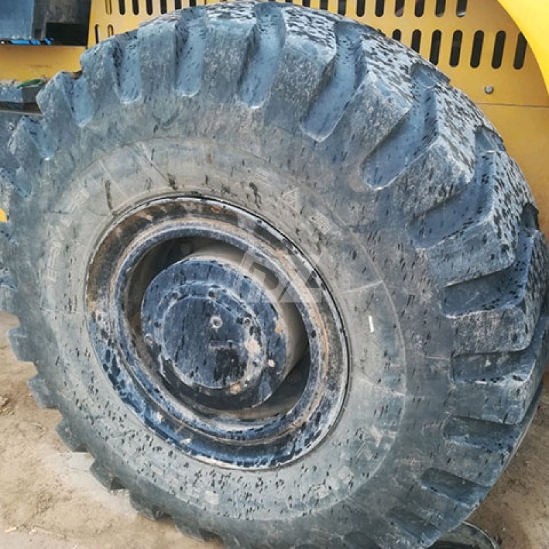 Shantui SR26M-3 26 Ton Vibratory Road Roller 140KW Weichai Engine