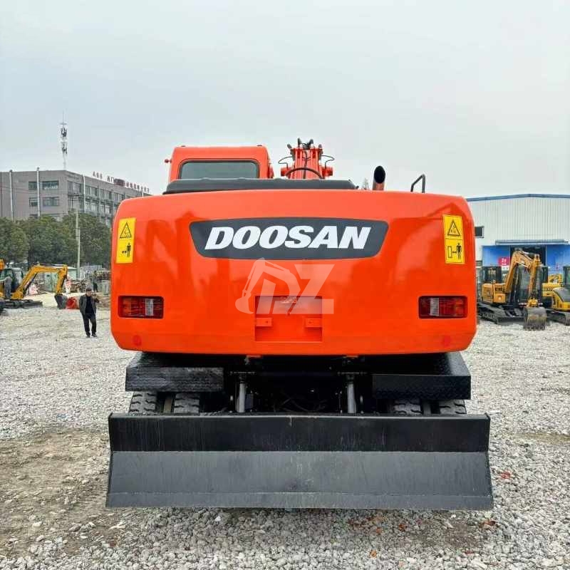 Doosan used 15ton DX150W-9C medium size hydraulic excavator