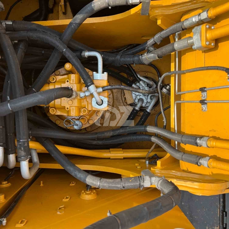 118KW Used Excavator Equipment Caterpillar 323D2 Hydraulic Crawler Excavators