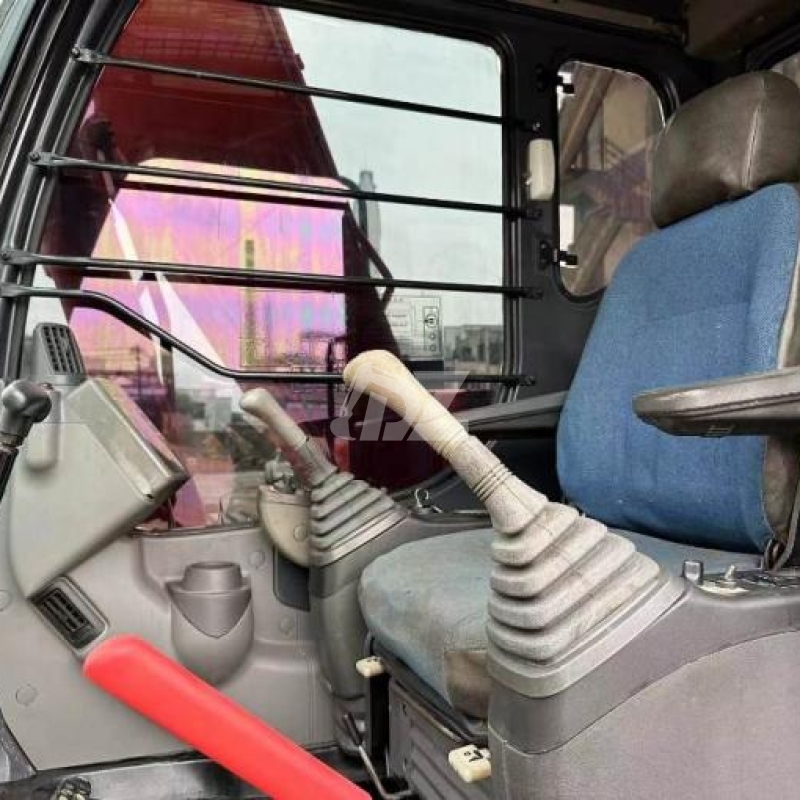 12200KG Hydraulic Second Hand ZX120 Hitachi Excavator Crawler Diggers 120