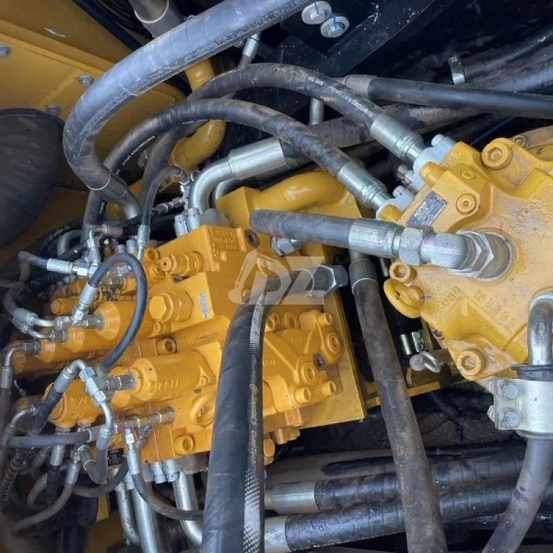 Used Excavators SANY 550H 54ton