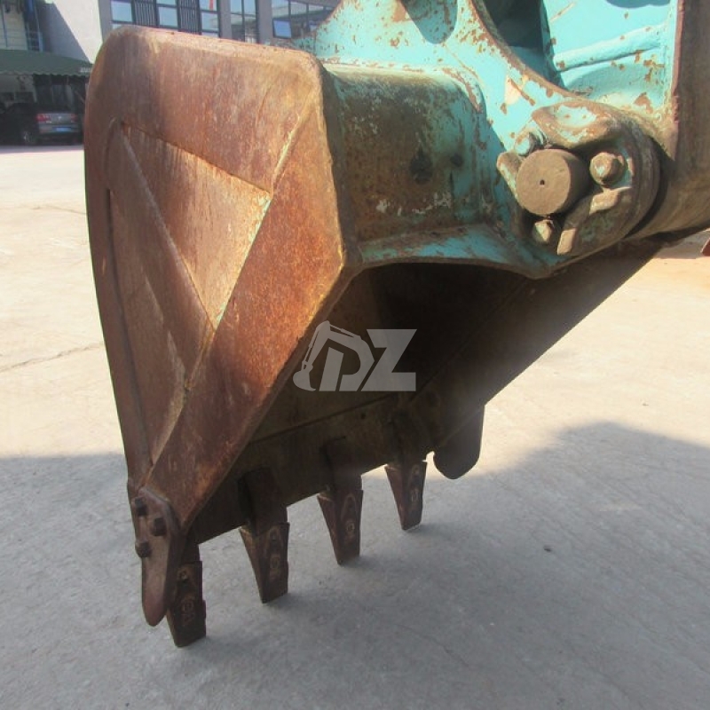 used digger excavator Kobelco SK75 secondhand 7.5ton excavator for sale