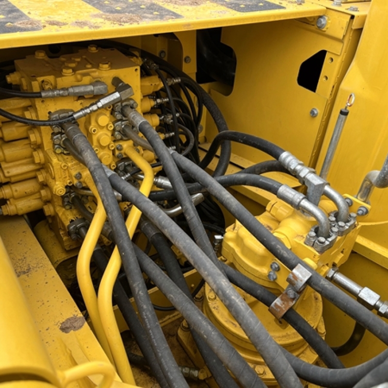 Japanese Hydraulic Used Komatsu PC200-8 Excavator Machine