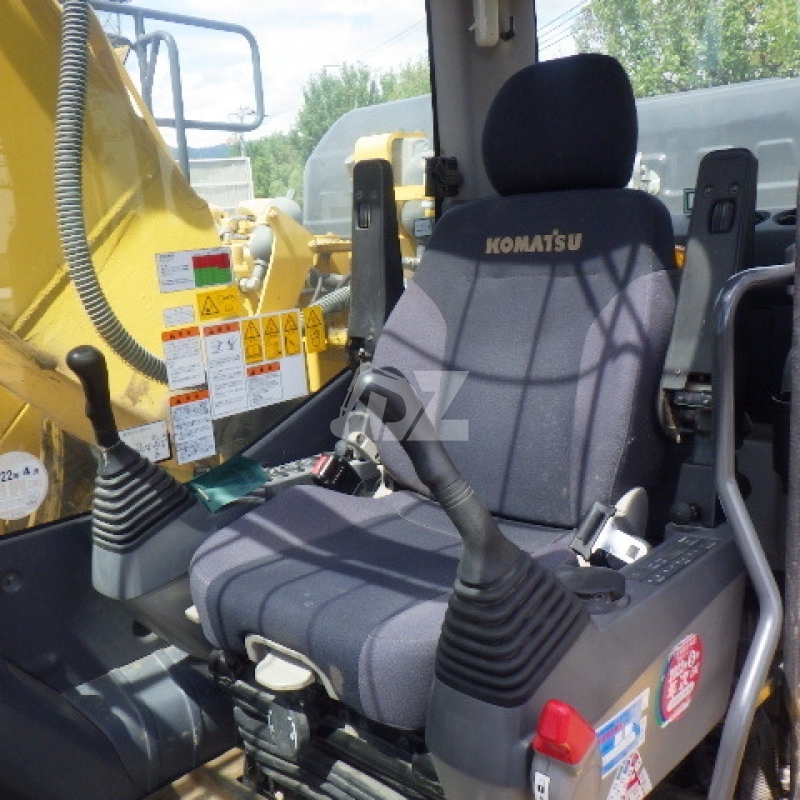 Japan Imported Original Digger Used PC210-11 Komatsu Excavator For Sale