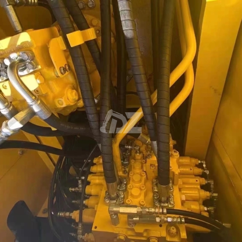 Durable Second-hand KOMATSU Excavator PC270 Komatsu Used Digger PC270-7 Crawler Hydraulic Good Quality Pc270 for Hot Sale