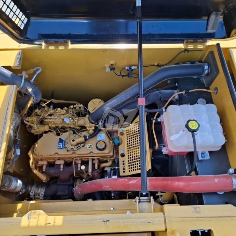 High Quality Low in Price CAT 318D 318E 318FL Mini Working Used Original JAPAN Excavator