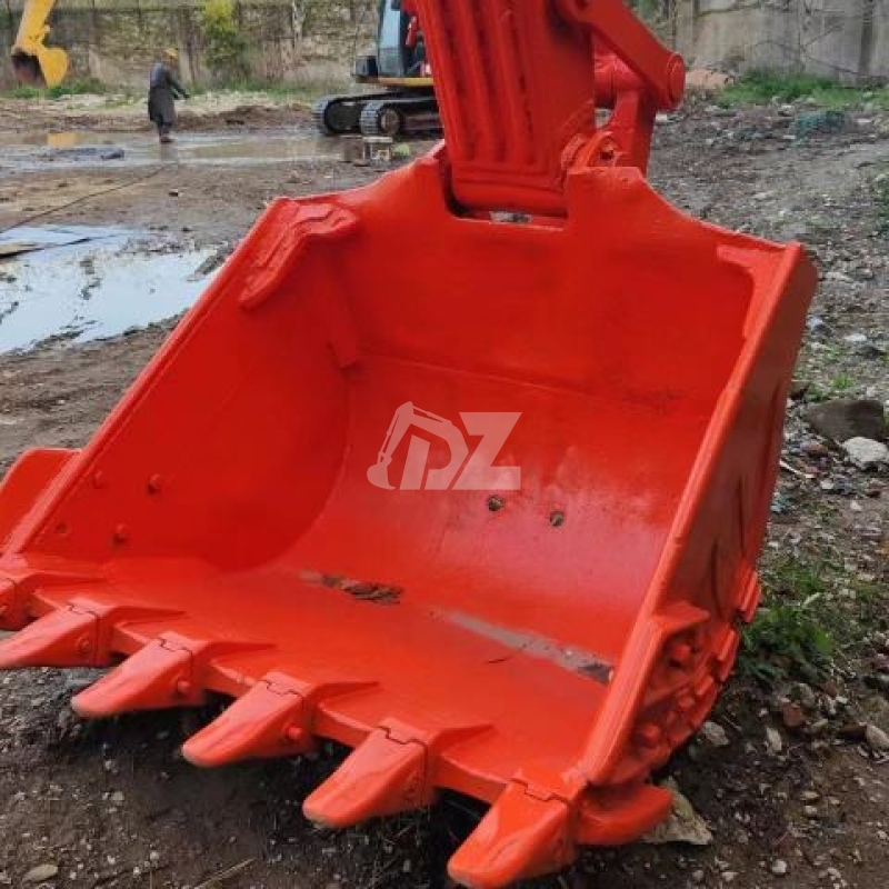 29T Doosan DH300LC Used Track Excavator Repossessed Road Digging Machine