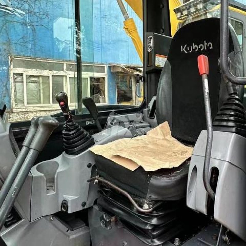 35.5KW Old Used Crawler Excavator Mini Kubota Kx163 6 Ton Digger