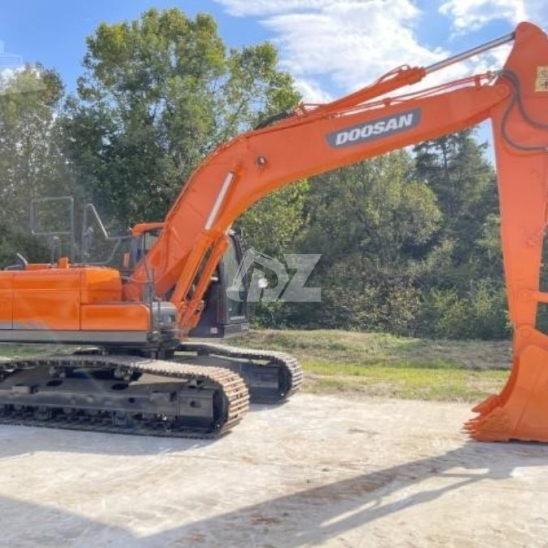 1900KW Doosan DX225LC Used Large Excavators Construction Digging Machine