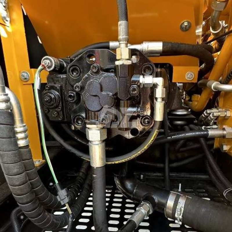 13.5 Ton SY135C Hydraulic Used Sany Excavator Trackhoe Crawler Digger