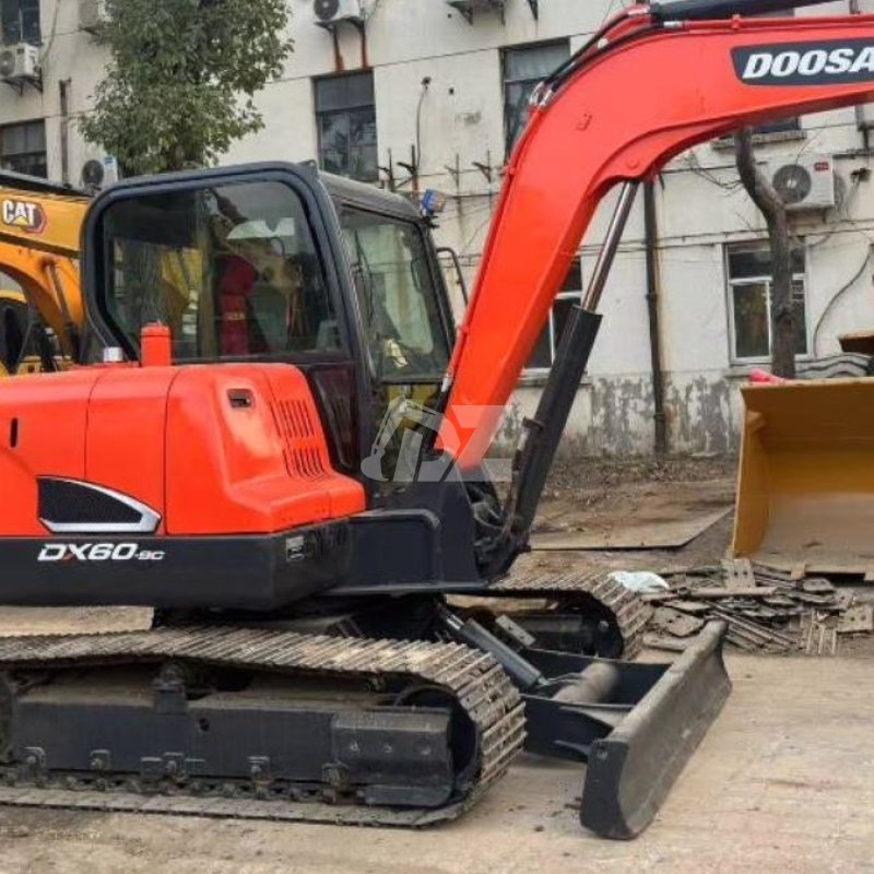 Hydraulic DX60 Doosan Micro Digger 2nd Hand Excavator Crawler 6 Ton