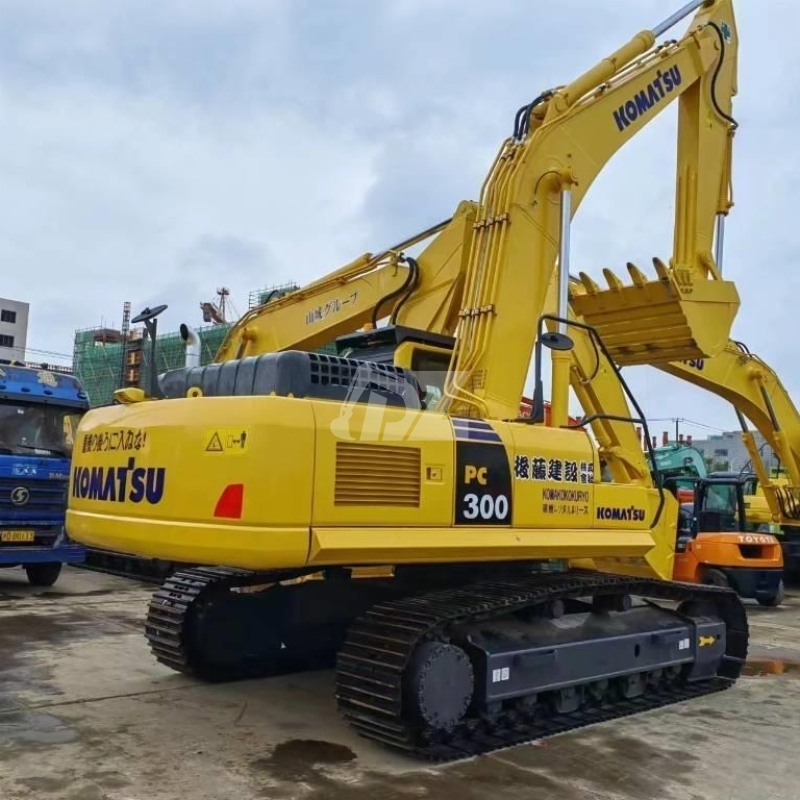 Used KOMATSU PC300-8 300-8 PC300 Excavators PC300-8N1 30 Ton Japan Original Diggers Cheap Price for Sale