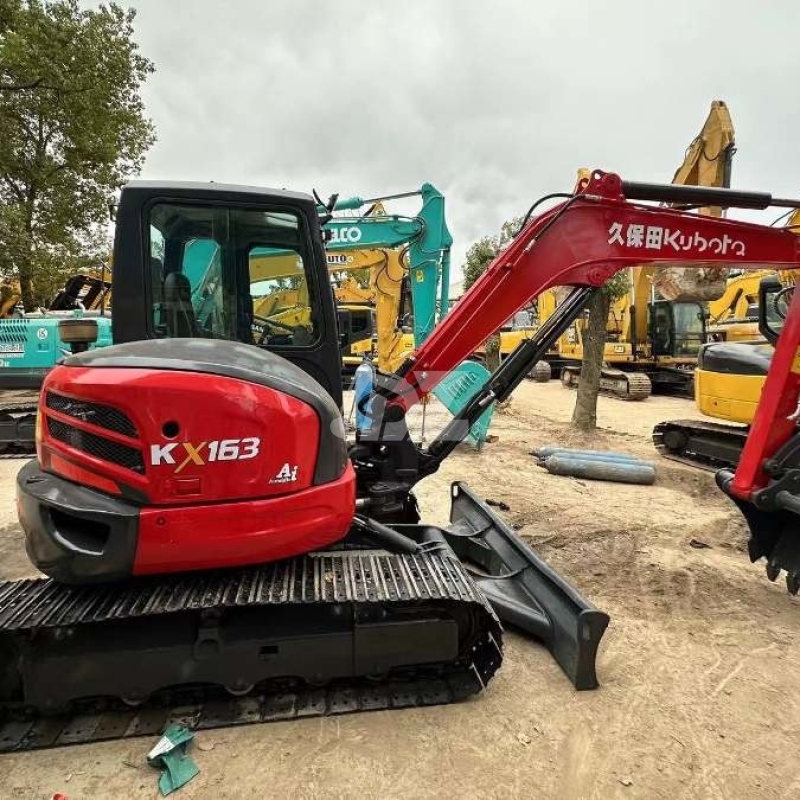 35.5KW Old Used Crawler Excavator Mini Kubota Kx163 6 Ton Digger