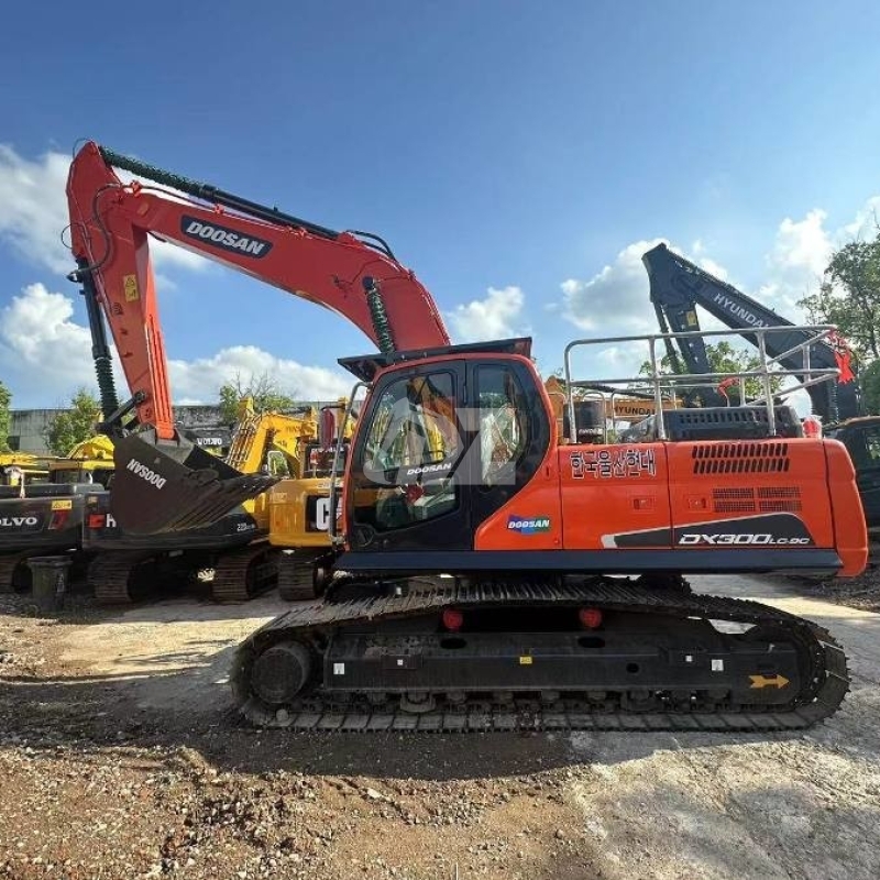 Compact Hydraulic Used Doosan Excavator DX300LC Equipment Trader