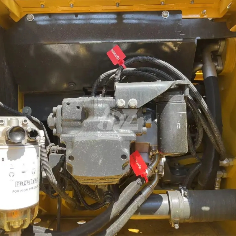 Japanese Hydraulic Used Komatsu PC200-8 Excavator Machine 2000KW 19Tonne