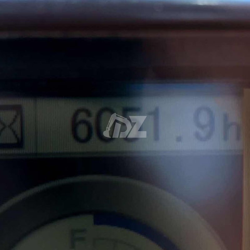 Japan Original Hitachi ZX520 Used Excavators Heavy Equipment ZX520 Vs Excavators Sell