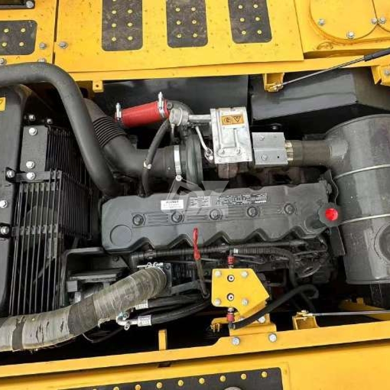 22Ton Used Crawler Excavator Komatsu PC220-8 Secondhand Construction Machinery