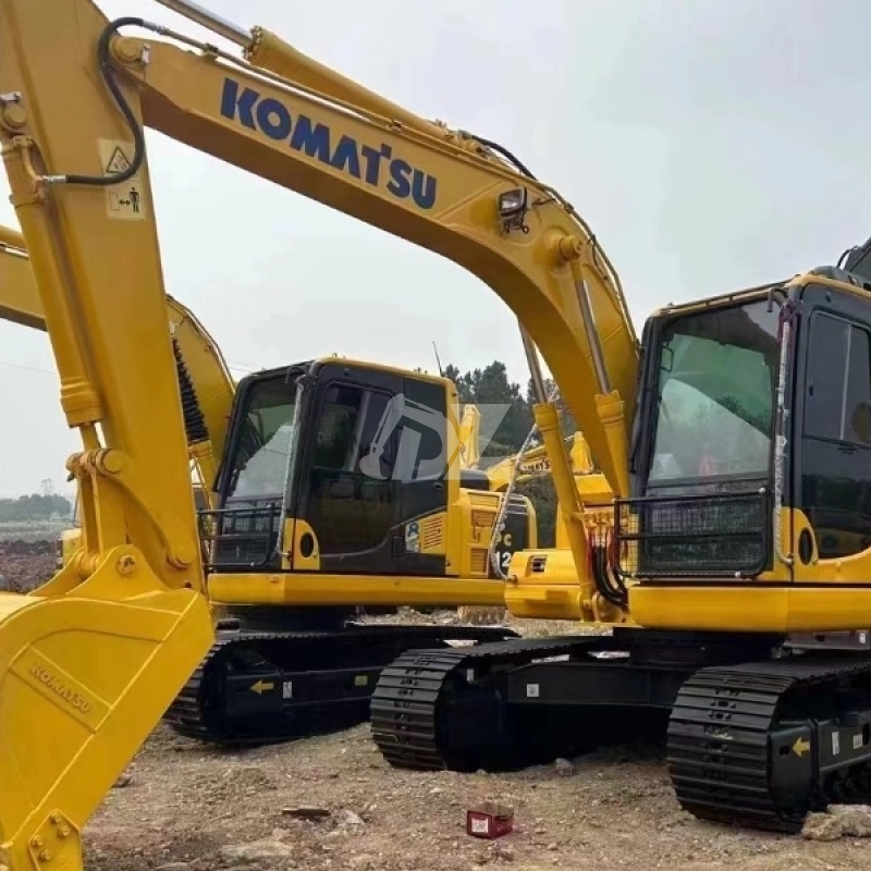 Used komatsu PC110 Original Japan 11Ton High Work Efficiency and Low Working Hours Middle Digger Imported From Japan