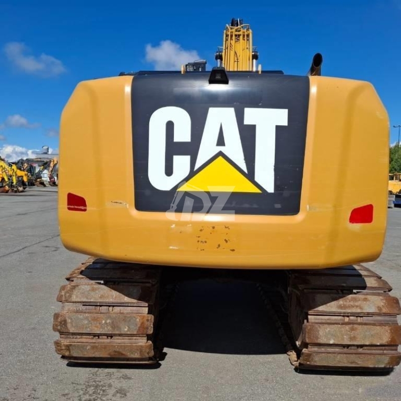 High Quality Low in Price CAT 318D 318E 318FL Mini Working Used Original JAPAN Excavator