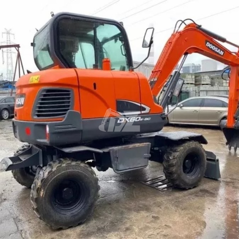 Mini Wheel Used Doosan Excavator DX60W-9C Second Hand 5700KG