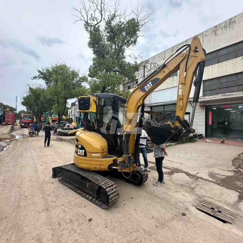 3150KG Caterpillar 303 Mini Used Excavator Second Hand Micro Digger