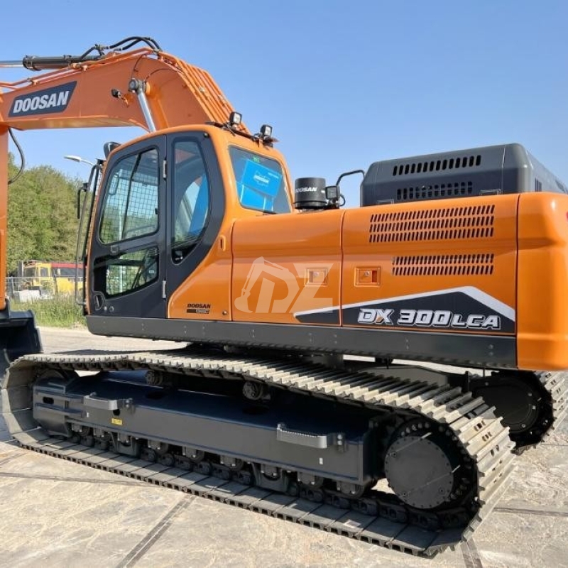 Dx300LC Used Doosan Excavator Equipment For Large Scale Construction