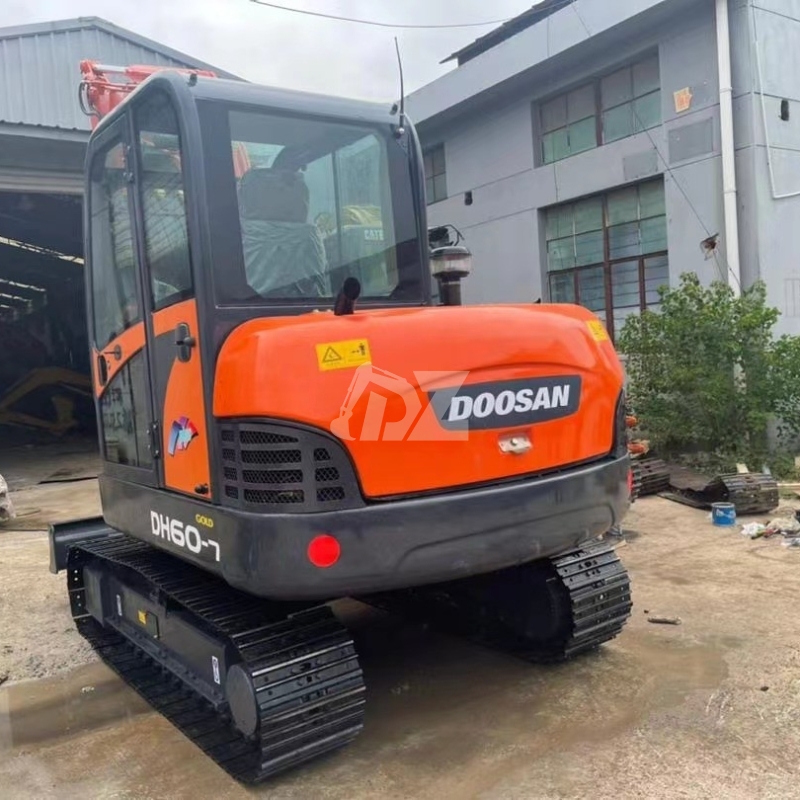 Korea Small Used Doosan Excavator DH60-7 5550KG For Agricultural