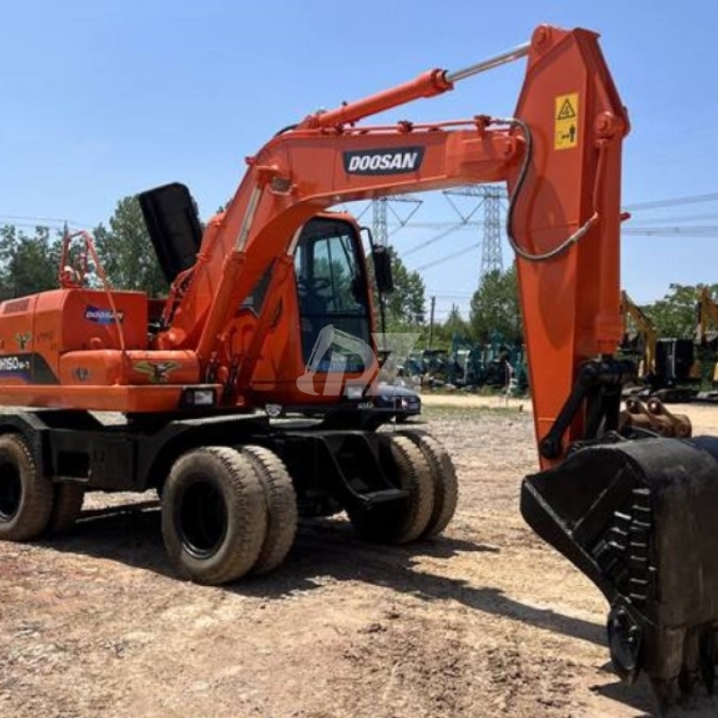 Hydraulic Terrain Wheeled Used Doosan Excavator DH150W 12Tonne