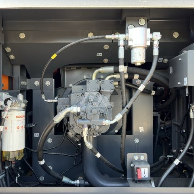 Dx300LC Used Doosan Excavator Equipment For Large Scale Construction