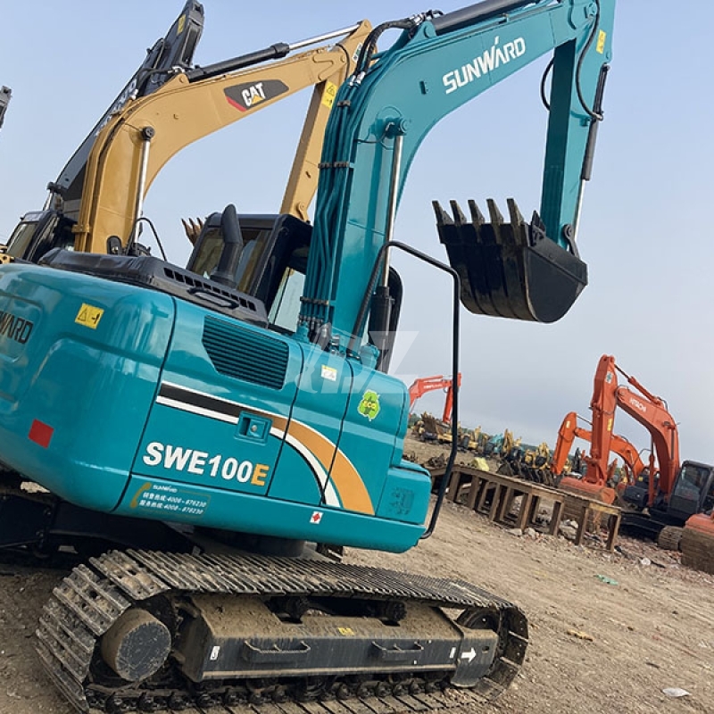 Small Earthmoving Machinery Sunward SWE100E Used Crawler Home Excavator 10tons Swe100 Mini Farm Digger for Sale