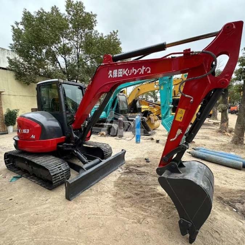 35.5KW Old Used Crawler Excavator Mini Kubota Kx163 6 Ton Digger