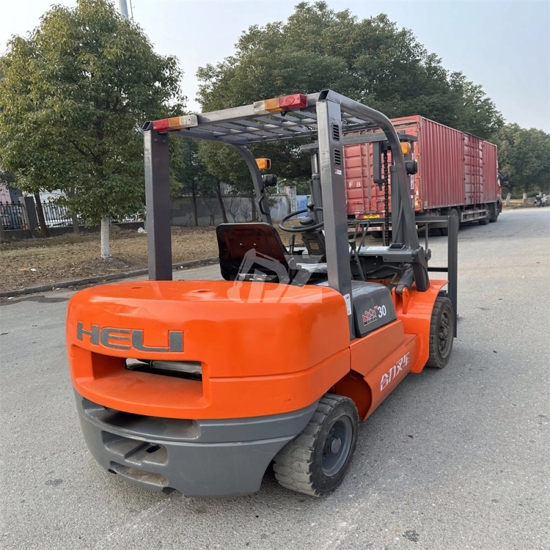 Low Price 3 Ton Perfect Working Condition Second-hand China Original HELI CPC30 Diesel Forklift