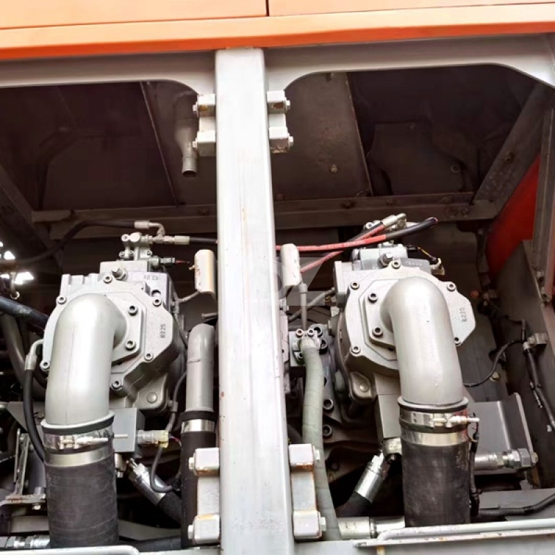 Construction Machinery Mining Mining Using a Second-hand Large Excavator Hitachi ZX670 Hitachi Excavator for Sale