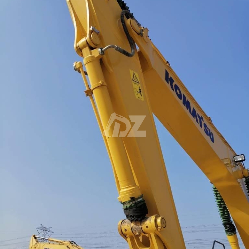 Used Excavators Komatsu PC200-8N1 Original Low Price Crawler Hydraulic Excavator Machinery Japanese Condition Hot Sale