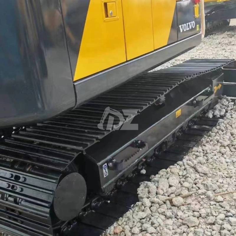 Used Digger on Sale Low Price Crawler Excavator Volvo EC140