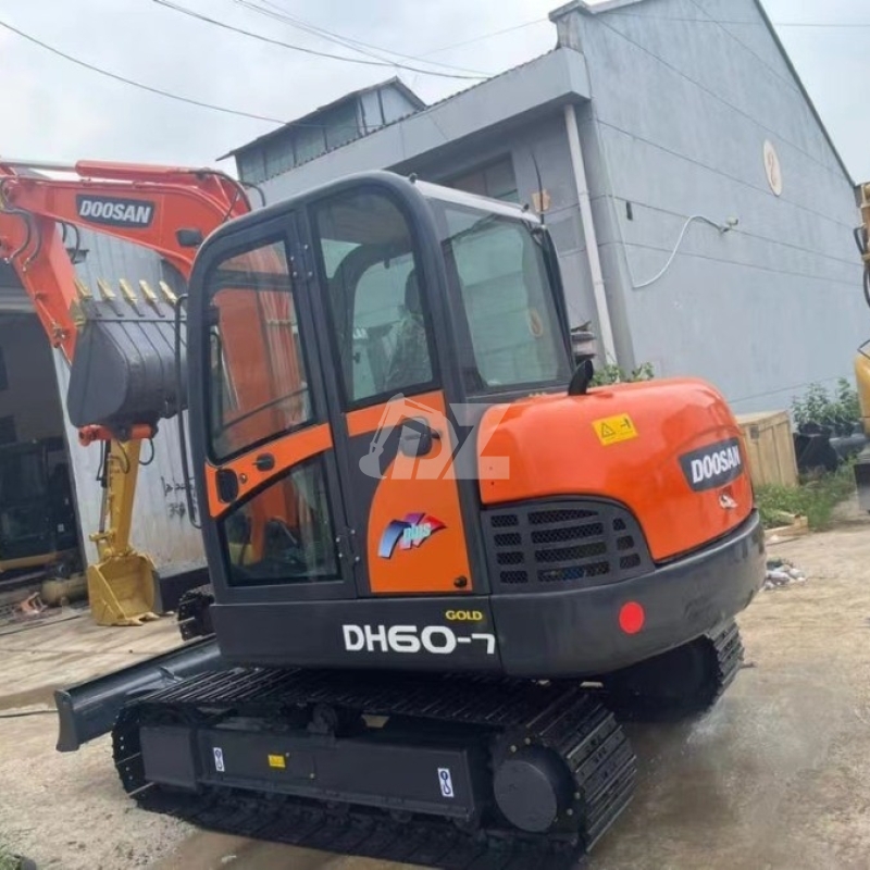Korea Small Used Doosan Excavator DH60-7 5550KG For Agricultural