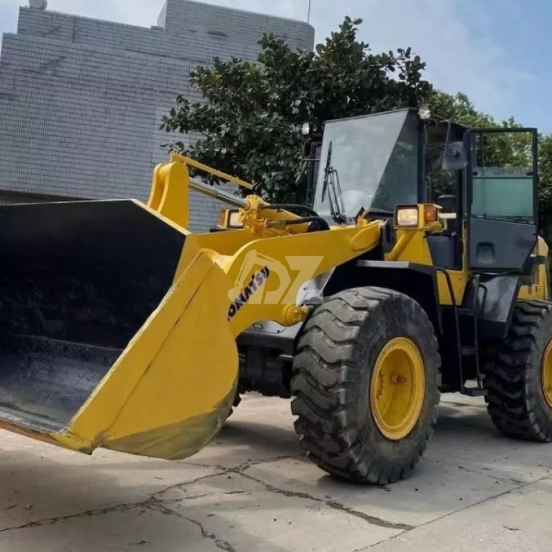 Komatsu WA320 Used Front Loader Wheel Loaders Construction Machinery 4000KG